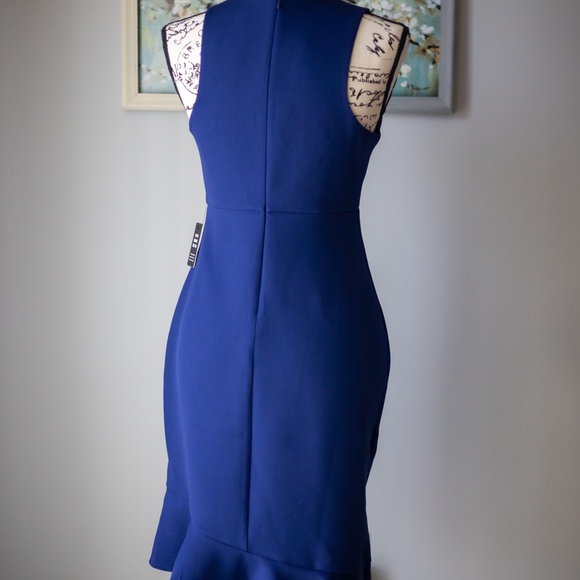 EXPRESS V-NECK SLEEVELESS DRESS 4 - Picture 2 of 8